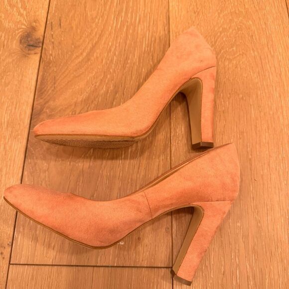 Jesica Simpson blush heels - Picture 6 of 9